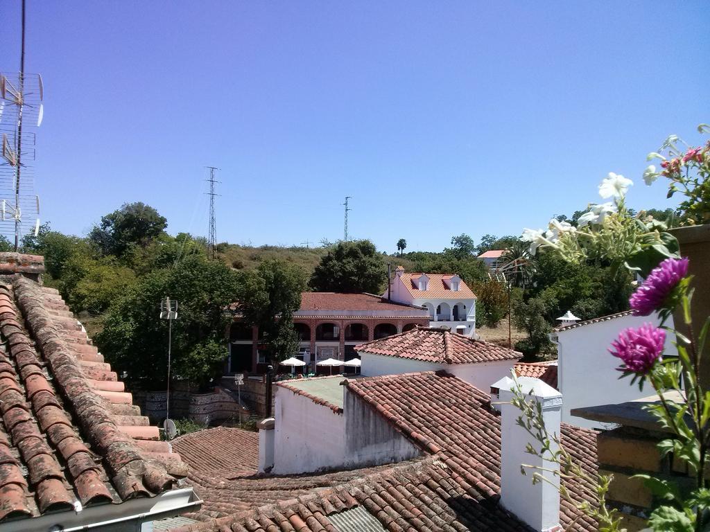 Pension Carballo Fuenteheridos Exterior photo